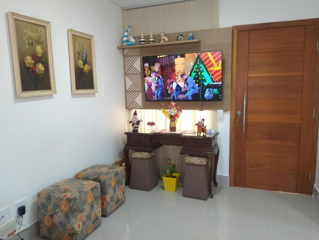 Sobrado 08 Com Duas Suites, Conf Γκουαρούχα Εξωτερικό φωτογραφία