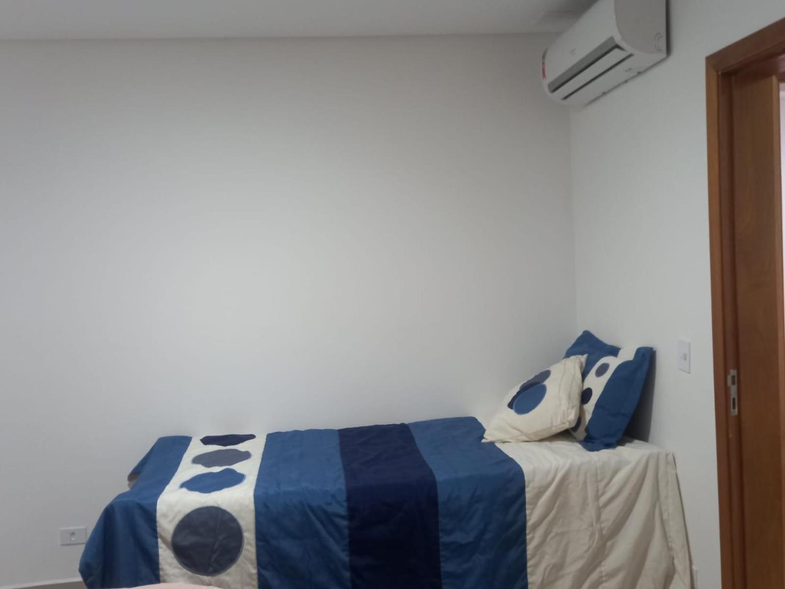 Sobrado 08 Com Duas Suites, Conf Γκουαρούχα Εξωτερικό φωτογραφία