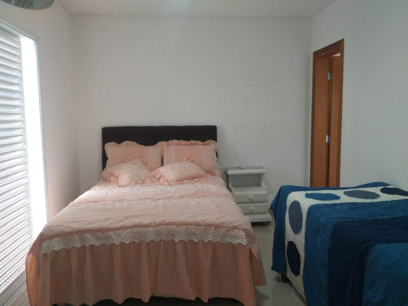 Sobrado 08 Com Duas Suites, Conf Γκουαρούχα Εξωτερικό φωτογραφία
