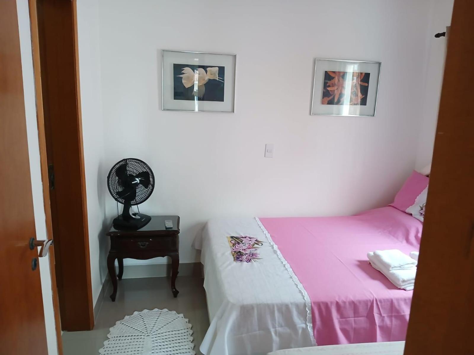 Sobrado 08 Com Duas Suites, Conf Γκουαρούχα Εξωτερικό φωτογραφία